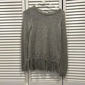 BB Dakota sweater